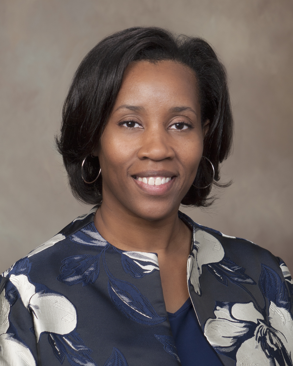 Headshot of Crystal Woodard-Smith